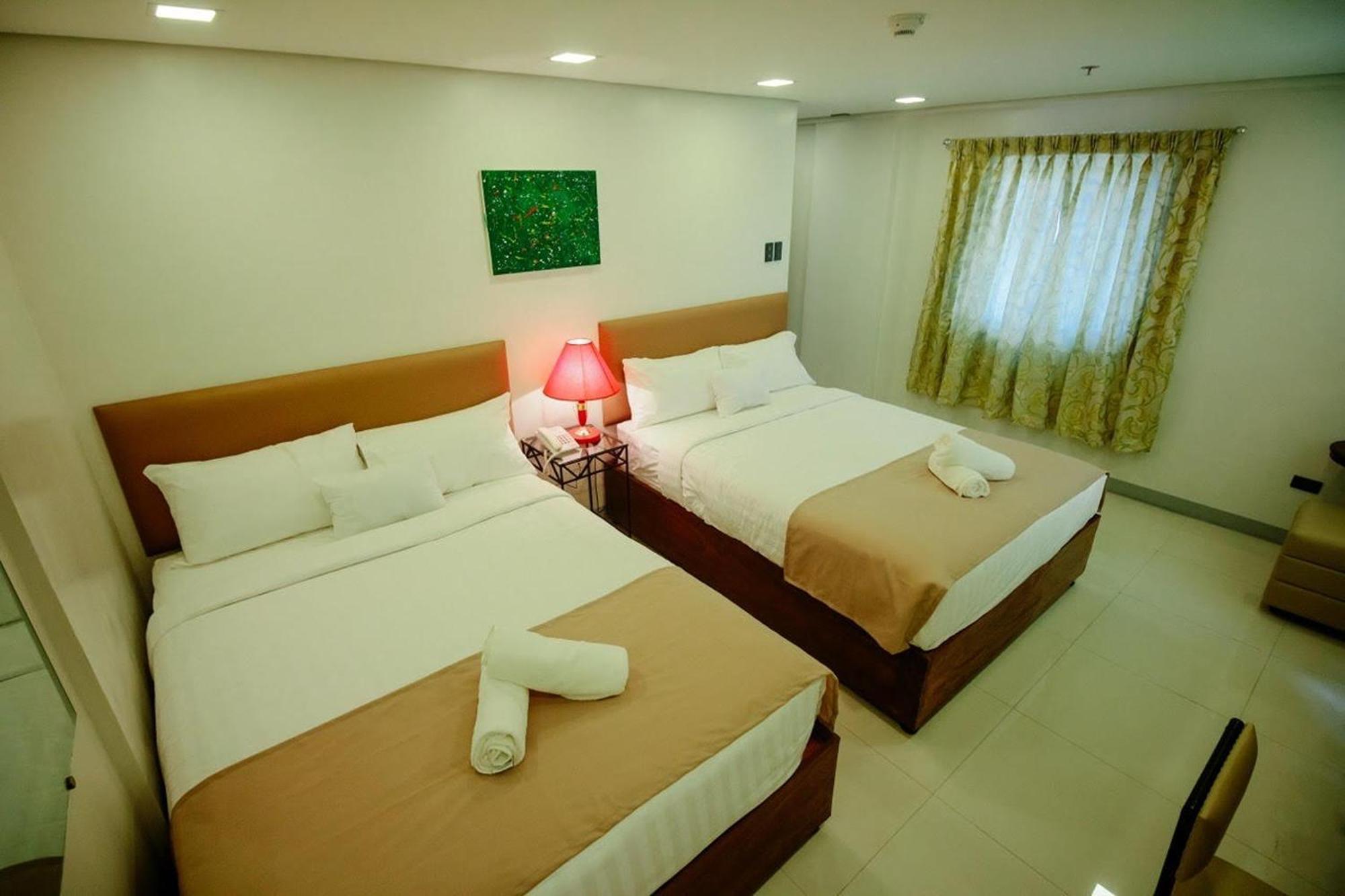Belltower CSheLi Suites Vigan Buitenkant foto