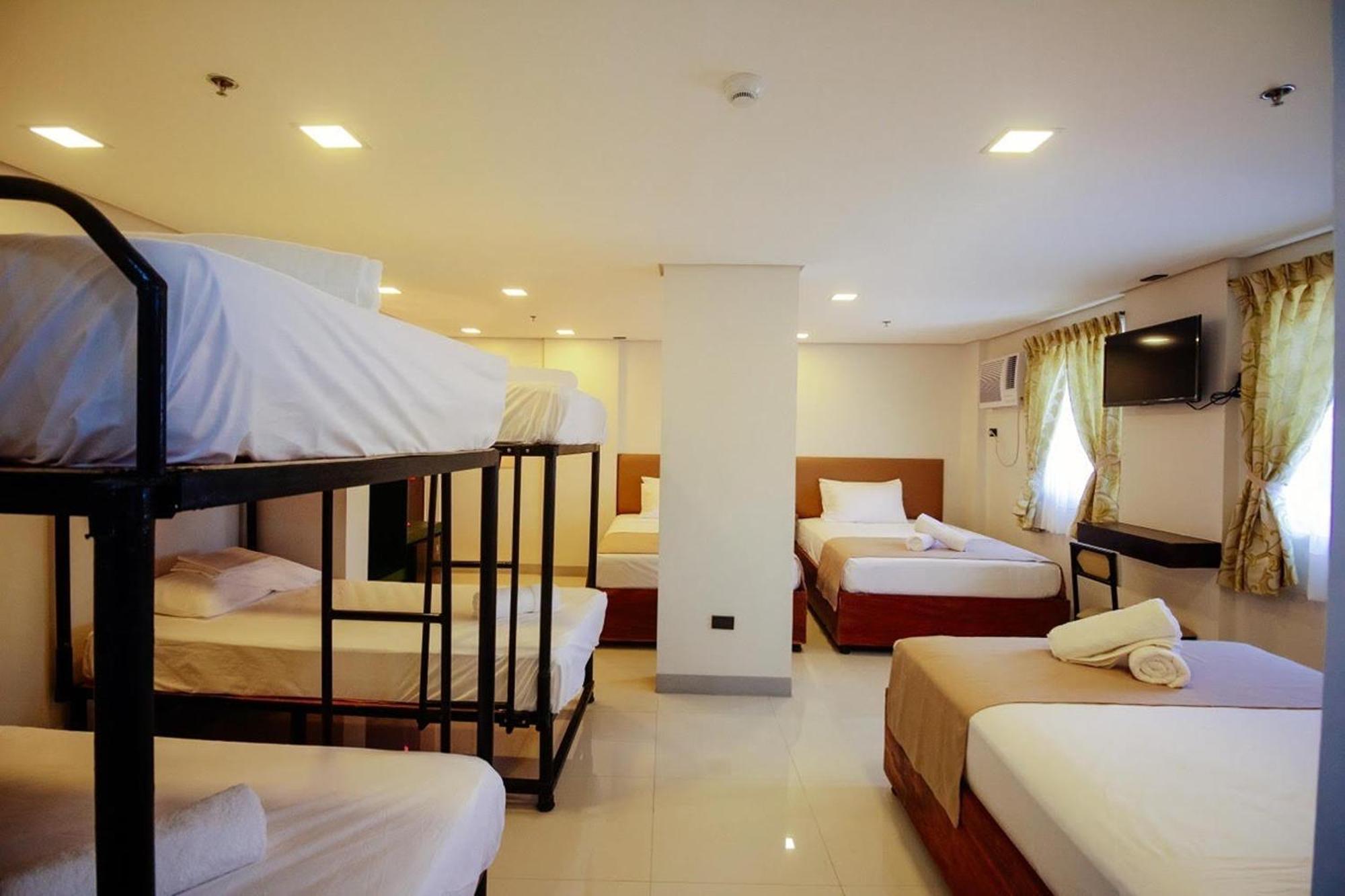 Belltower CSheLi Suites Vigan Buitenkant foto