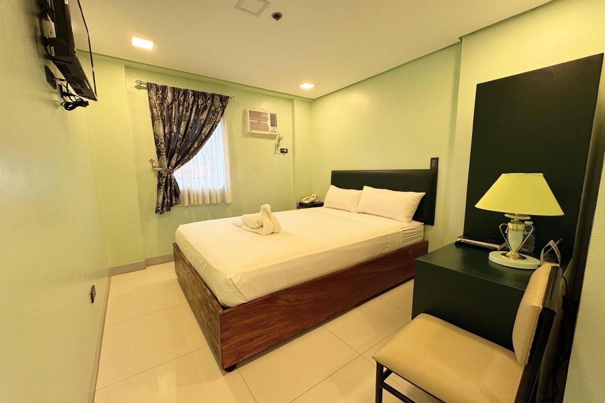 Belltower CSheLi Suites Vigan Buitenkant foto
