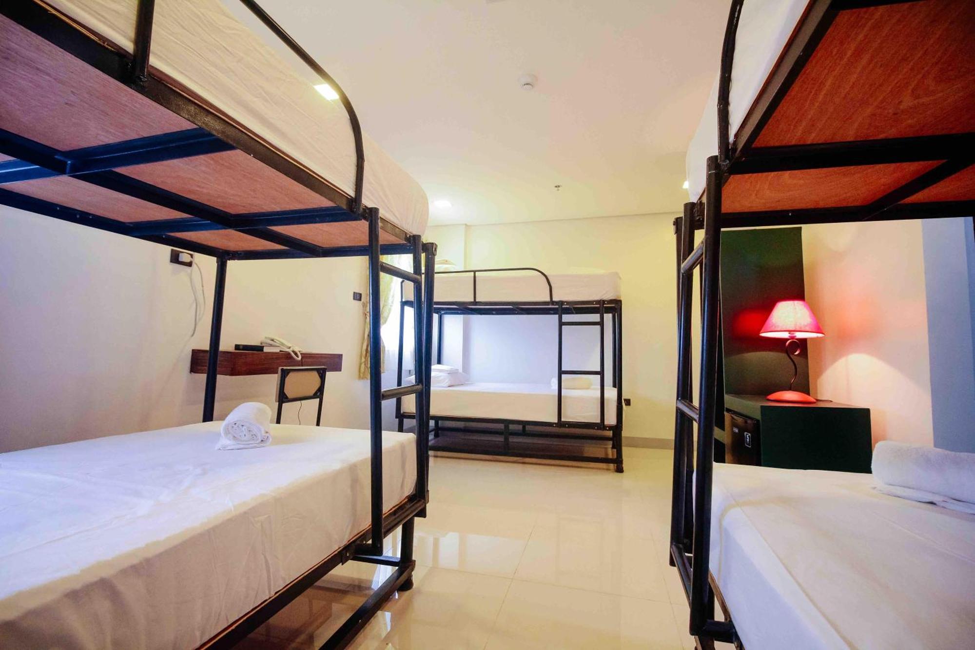 Belltower CSheLi Suites Vigan Buitenkant foto
