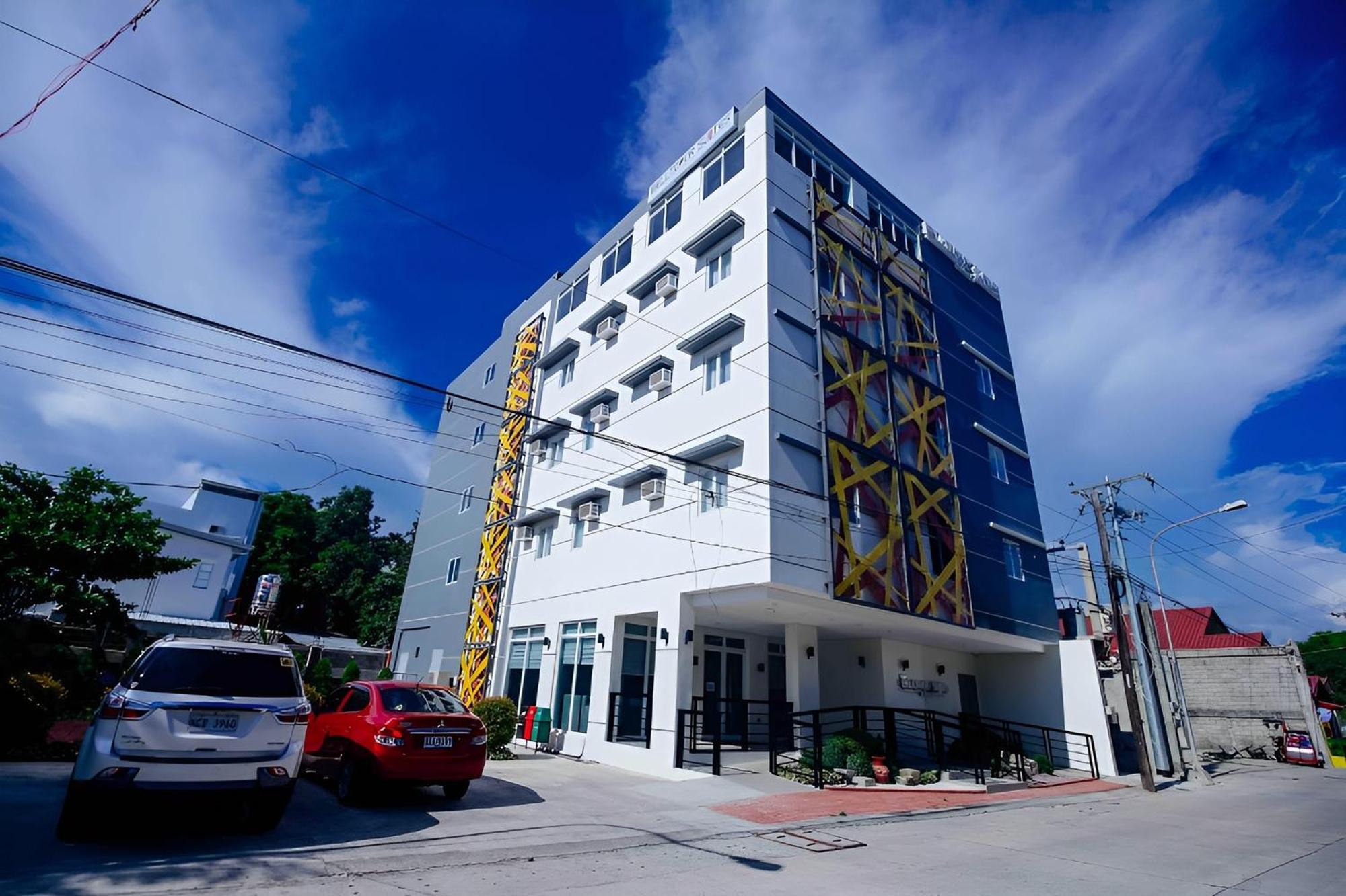 Belltower CSheLi Suites Vigan Buitenkant foto